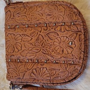 GunTote'n Mamas, Tooled Leather Purse NWOT